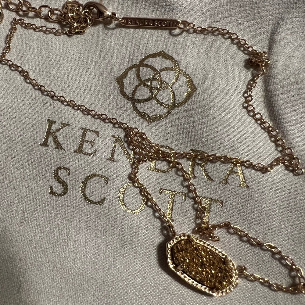 Elisa Rose Gold Pendant Necklace in Rose Gold Drusy